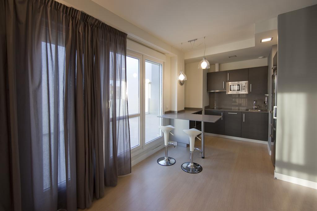 Apartamentos Irenaz Βιτόρια-Γκαστέις Εξωτερικό φωτογραφία
